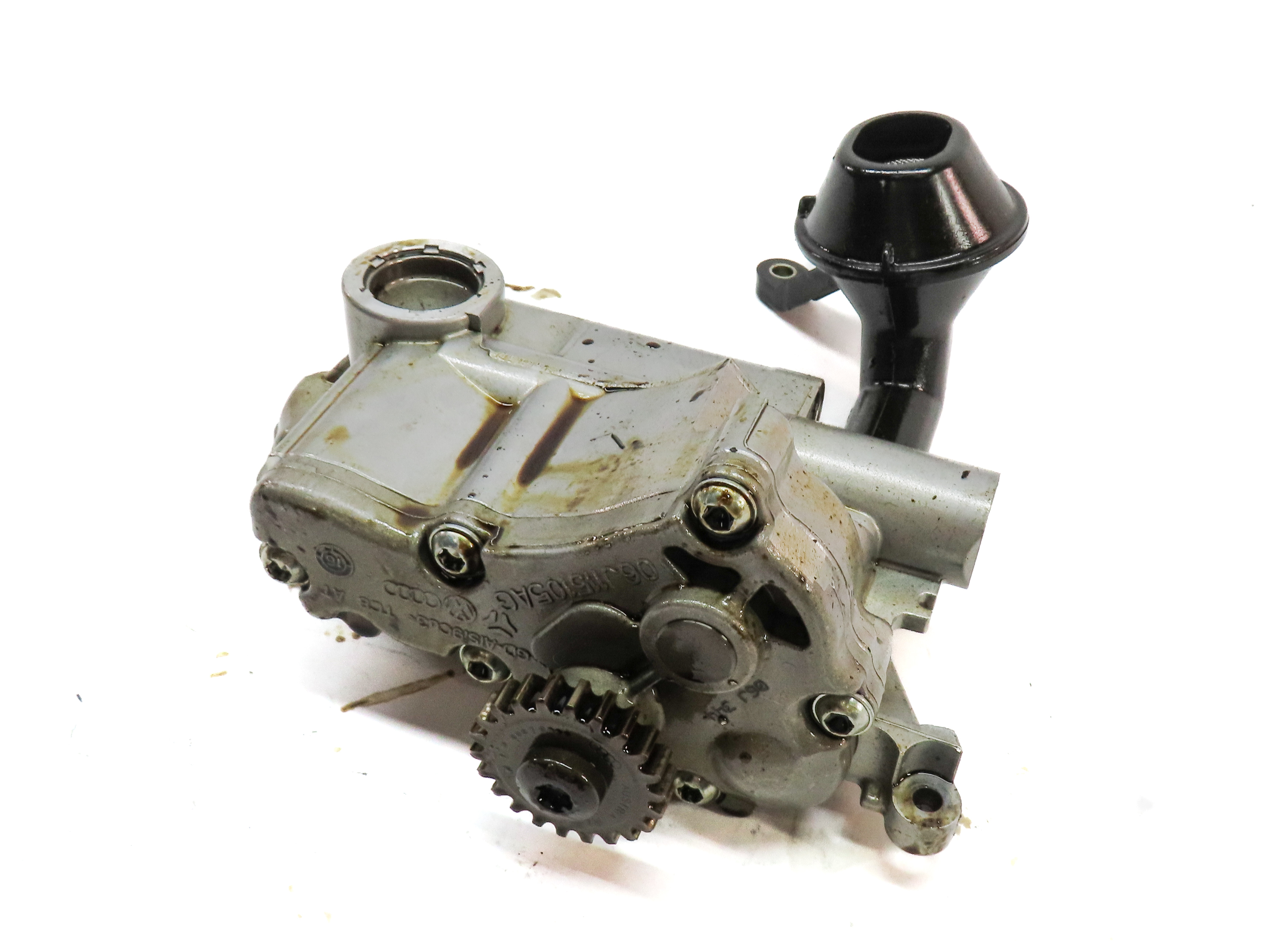 2018 AUDI Q3 (8U) 2.0L CCTA TURBO ENGINE OIL PUMP w/ PICKUP TUBE — exact item pictured